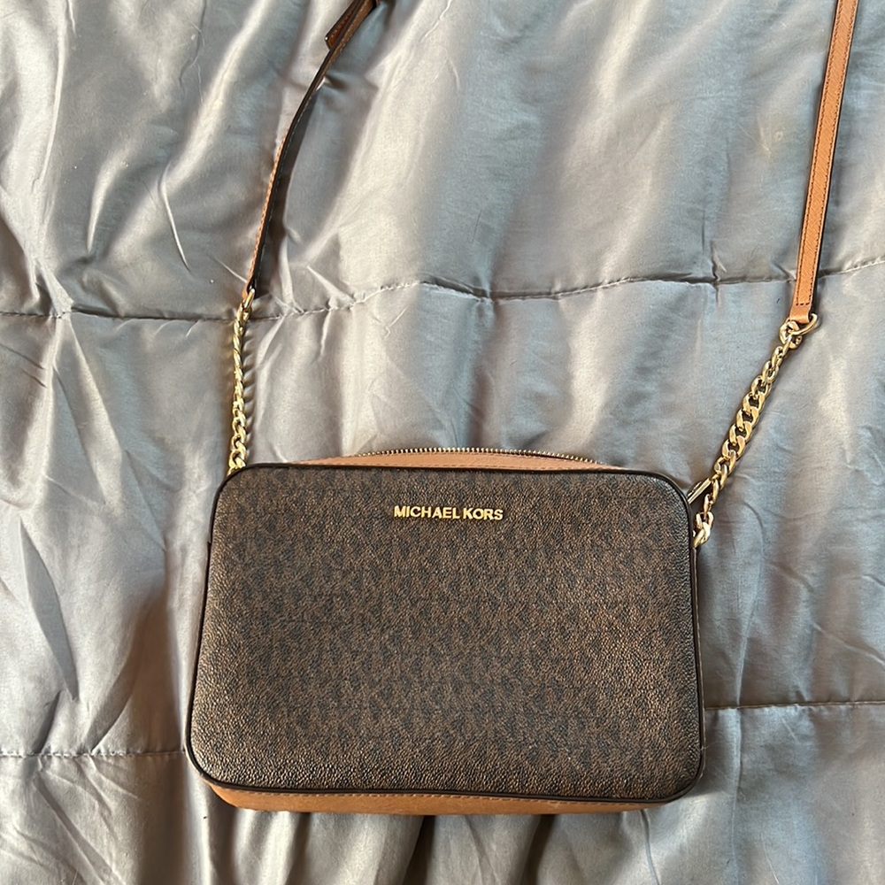Michael Kors Ginny Medium Logo Crossbody Bag